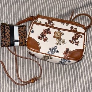 EUC Dooney&Bourke Disneyland Exclusive Purse